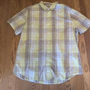 Levi's Men's Plaid Yellow Tan One Pocket Short Sleeve Shirt Button Down Collared